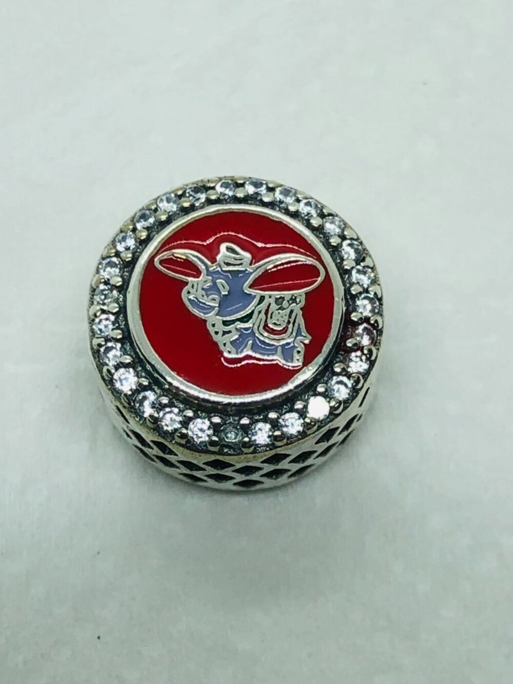 ✨ ✨Disney Park Exclusive Christmas Pandora Charm